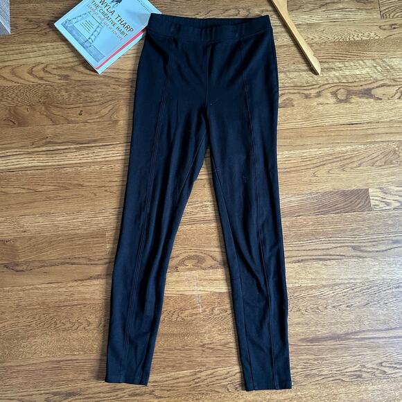 Express Black Pleated Stretchy Soft Leggings - Picture 1 of 7